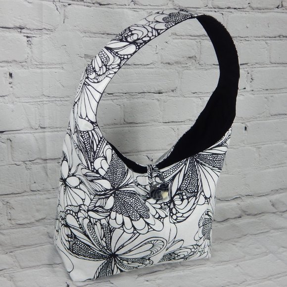 Gorgeous Handmade Hobo Bag Butterflies Print - Picture 2 of 7